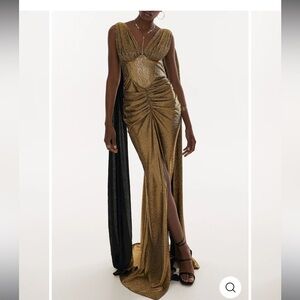 Sari Metallic Light Crepe Cape Dress In Pure-Gold